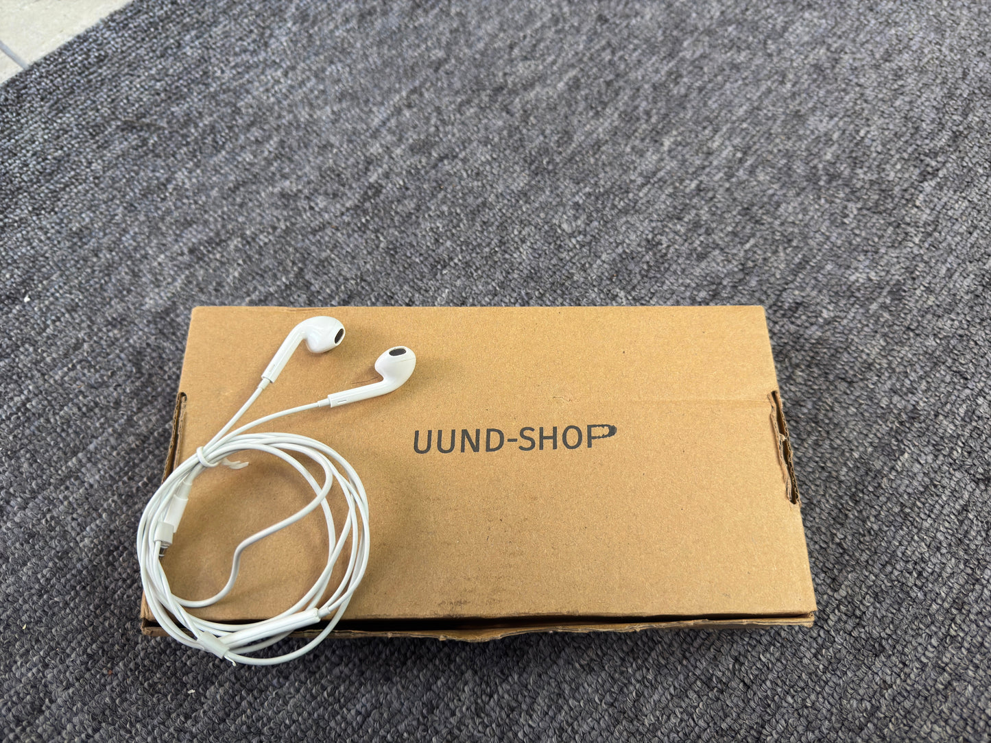 UUND-SHOP Earbuds Wired with Microphone, Wired Headphones with Powerful Heavy Bass, High Definition, Earphones Wired 3.5mm Jack