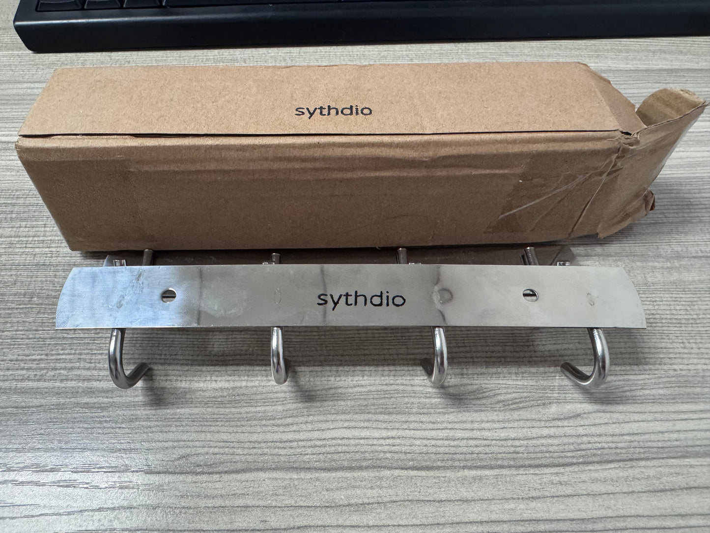 sythdio 2-pack Metal hooks Hook wall kitchen hanger bathroom clothes towel bathroom stainless steel hook