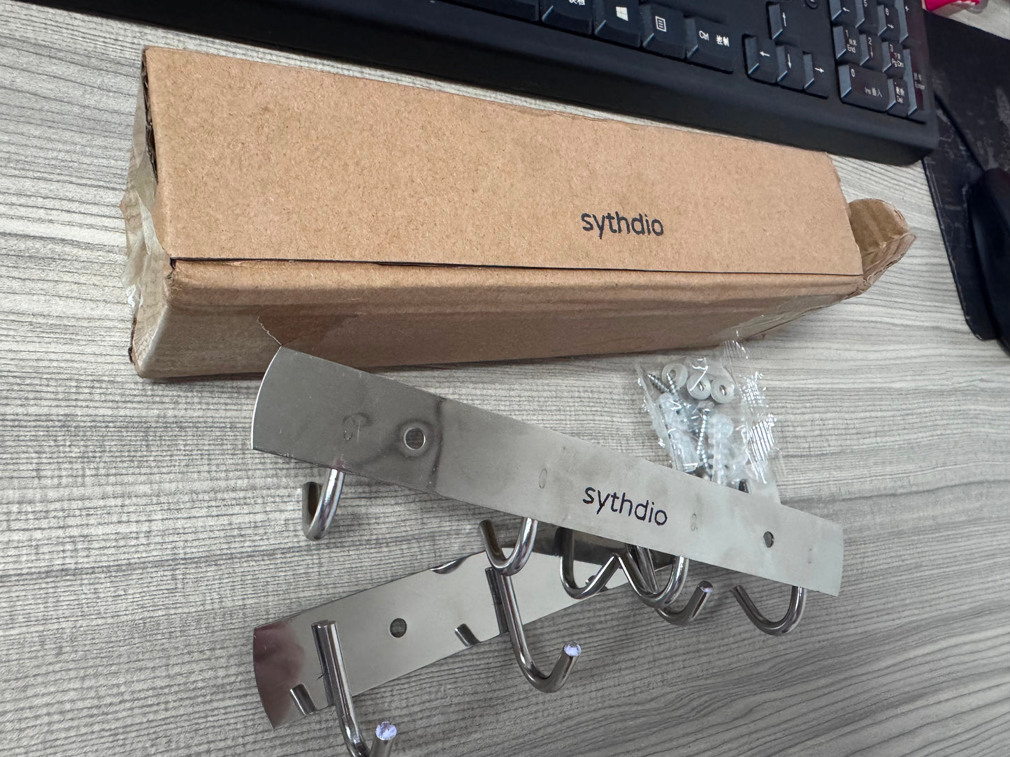 sythdio 2-pack Metal hooks Hook wall kitchen hanger bathroom clothes towel bathroom stainless steel hook