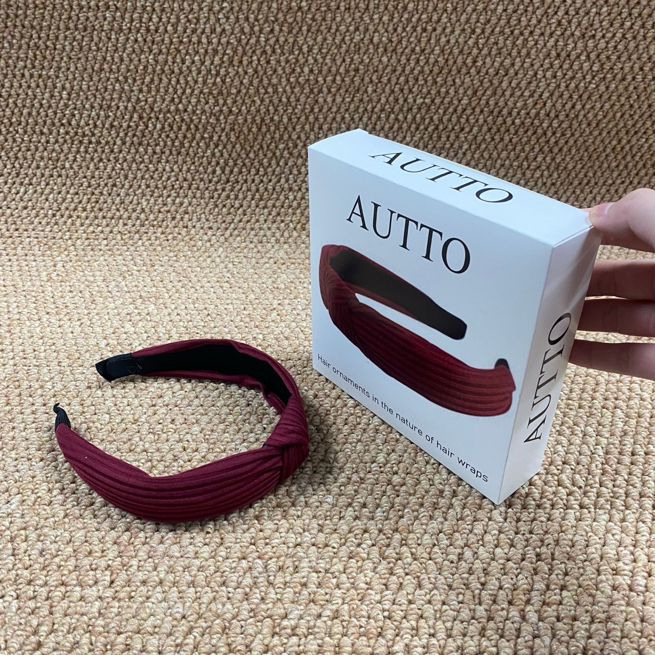 AUTTO Comfortable Knot Decor Headbands for Women Soft Elastic Hairbands for Daily Use Makeup and Exercise Versatile Haircut Ornaments hair accessories constructed primarily of synthetic