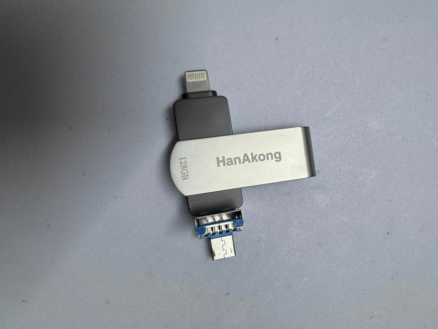 HanAkong MFi Certified 128GB Photo Stick for iPhone Flash Drive,USB Memory Stick Thumb Drives High Speed USB Stick External Storage Compatible for iPhone/iPad/Android/PC