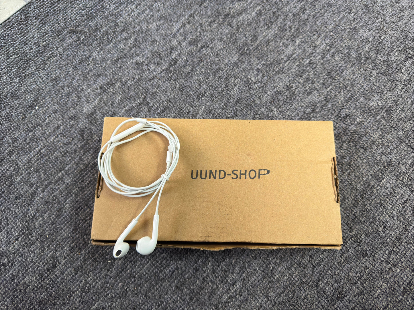 UUND-SHOP Earbuds Wired with Microphone, Wired Headphones with Powerful Heavy Bass, High Definition, Earphones Wired 3.5mm Jack