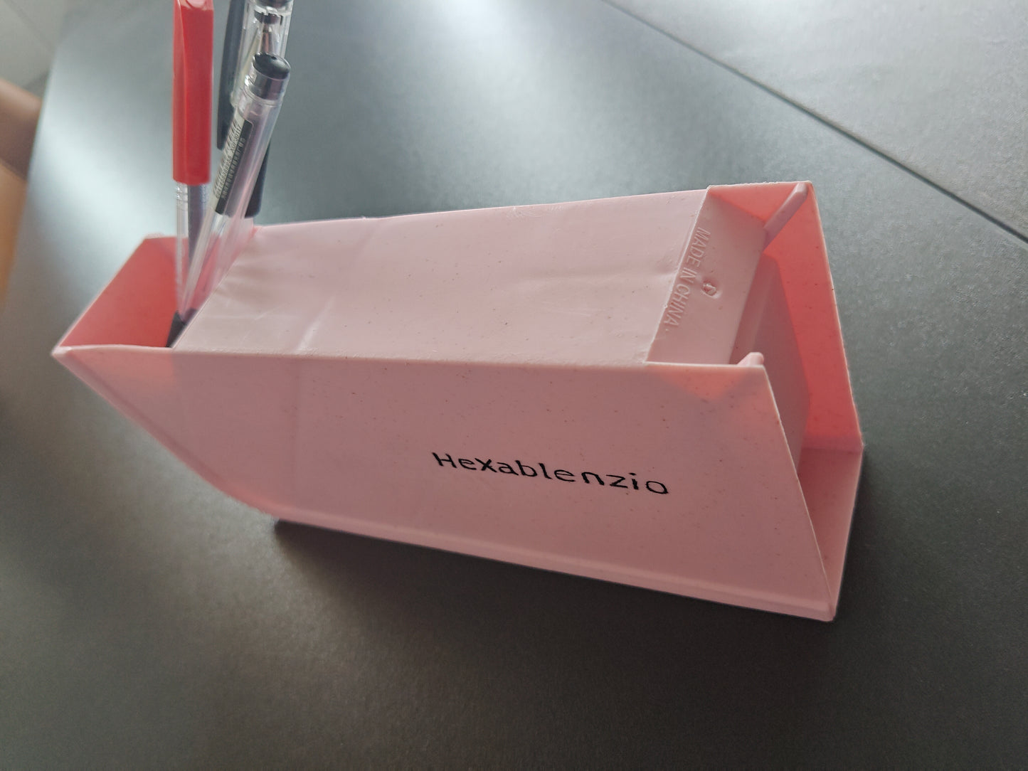 Hexablenzio Pen Holder Stand for Desk, Scandinavian Design Desk Organizer Makeup Brush Holder for School, Home, Office