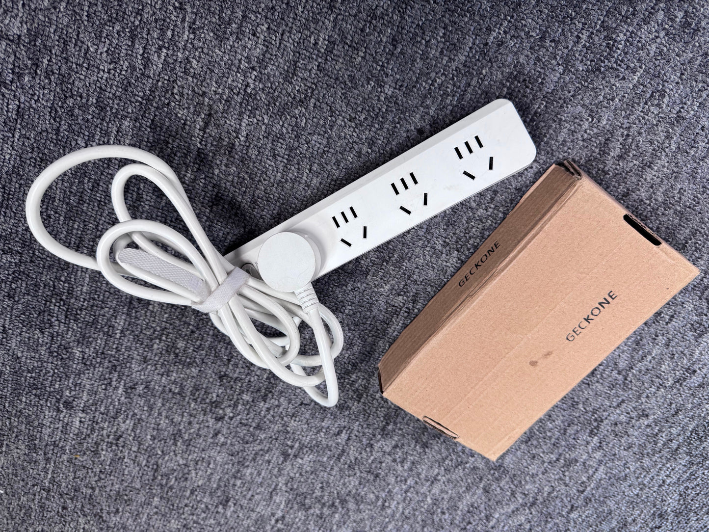 GECKONE Power Strip Surge Protector-4 Widely Spaced Outlets ,1250W/10A with 5Ft Extension Cord, Power Strips with Surge Protection, Wall Mount for Home Office