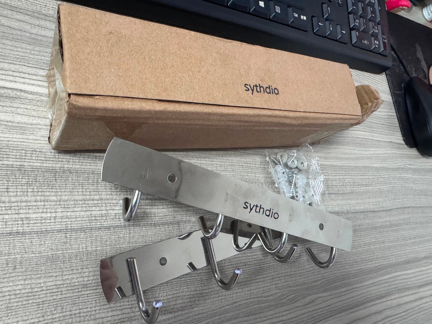 sythdio 2-pack Metal hooks Hook wall kitchen hanger bathroom clothes towel bathroom stainless steel hook