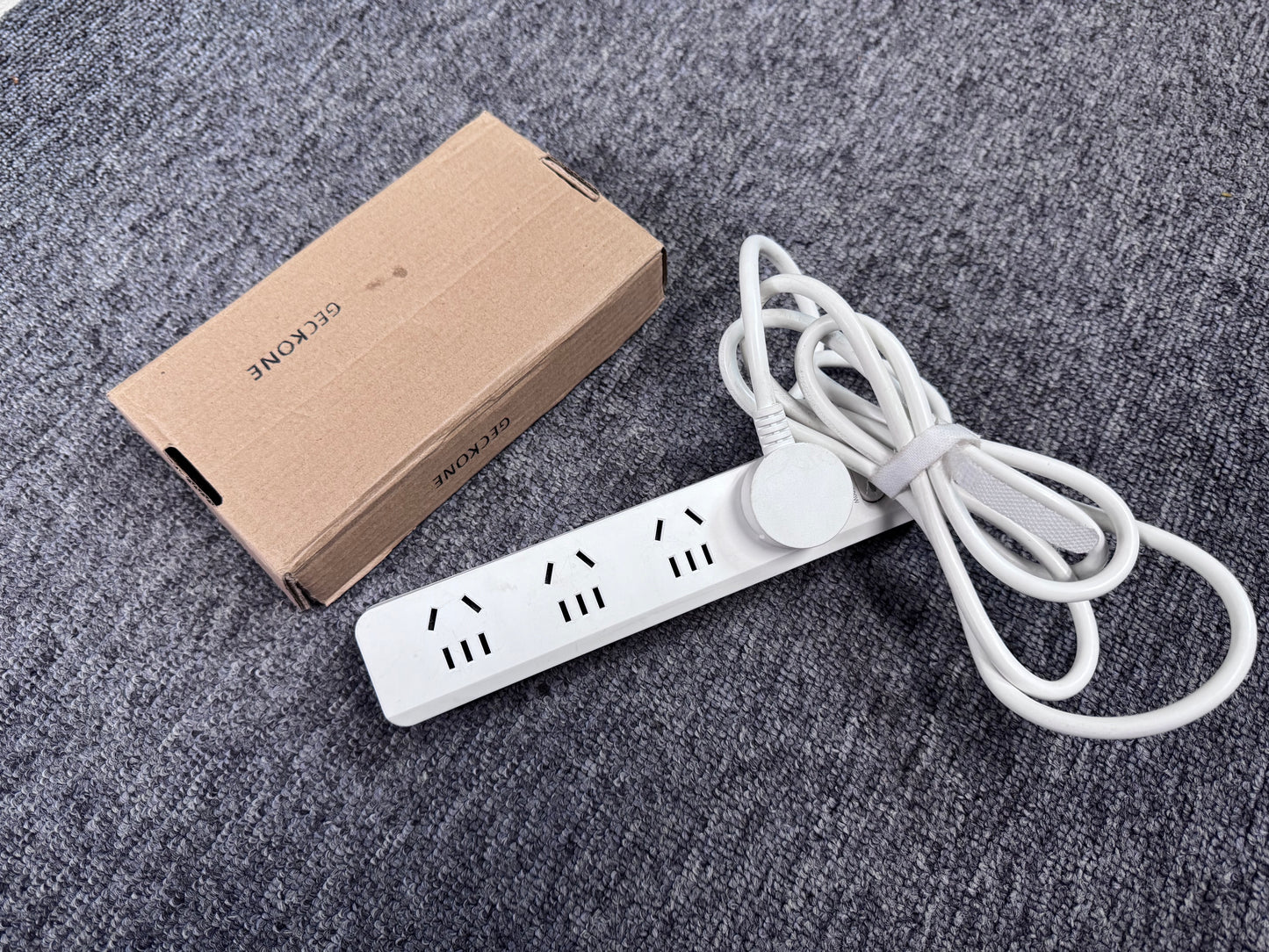 GECKONE Power Strip Surge Protector-4 Widely Spaced Outlets ,1250W/10A with 5Ft Extension Cord, Power Strips with Surge Protection, Wall Mount for Home Office