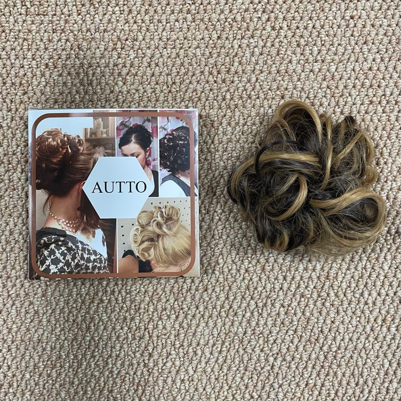 AUTTO Claw Clip Messy Bun Hair Piece Wavy Curly Hair Bun Clip in Claw Chignon Ponytail Hairpieces Synthetic Tousled Updo Hair Extensions Scrunchie Hairpiece for Women