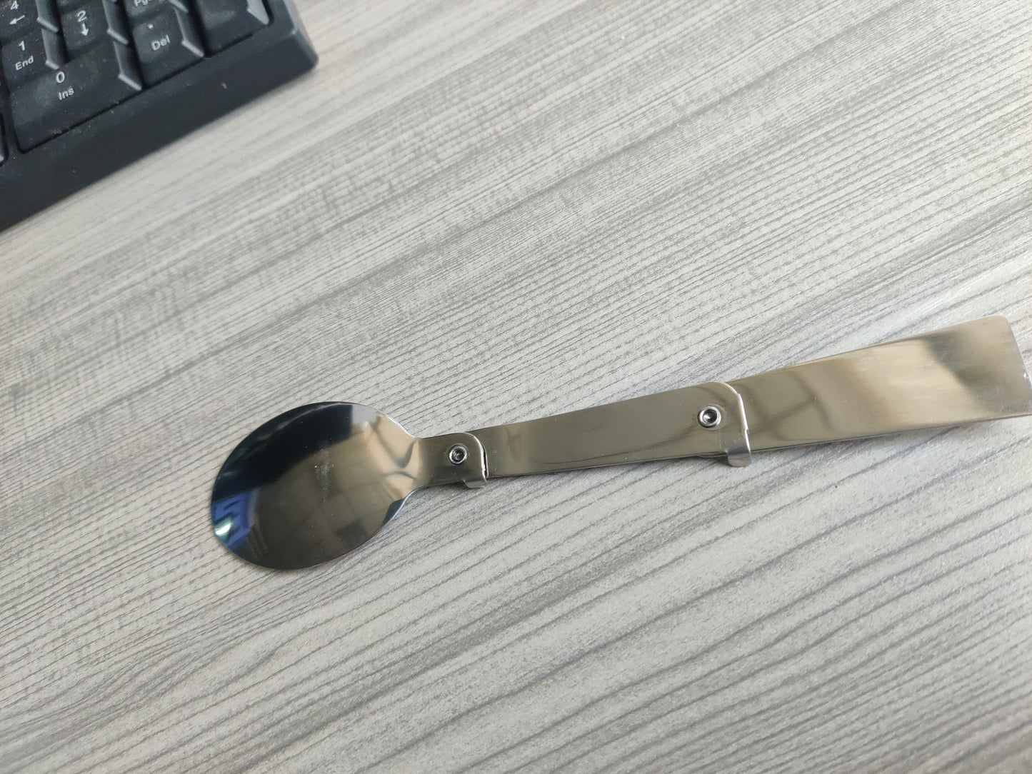 vivilife Stainless Steel Dishwasher Safe Dinner Spoons with Round Edge, Large Tablespoons, 7.3 inches, Silver